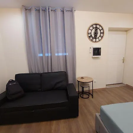 25m2 Rez De Chaussee, Ground Floor * 埃佩尔奈