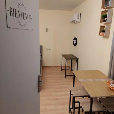 Lägenhet 25m2 Rez De Chaussee, Ground Floor