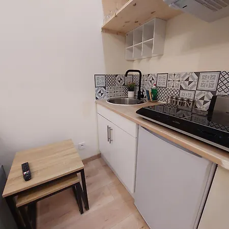 Lägenhet 25m2 Rez De Chaussee, Ground Floor Épernay